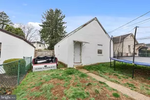 240 5th St, Whitehall, PA 18052 - Photo 32