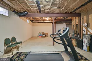 19 Springwood Dr, Allentown, PA 18104 - Photo 76