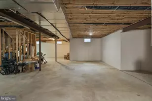 19 Springwood Dr, Allentown, PA 18104 - Photo 78