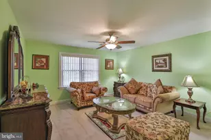 19 Springwood Dr, Allentown, PA 18104 - Photo 72