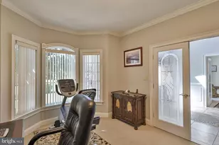 19 Springwood Dr, Allentown, PA 18104 - Photo 10