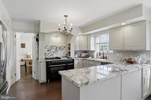 1551 Duxbury Ct, Allentown, PA 18104 - Photo 8