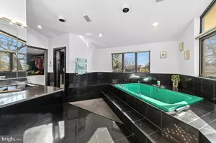 2334 Riverbend Rd, Allentown, PA 18103 - Photo 26