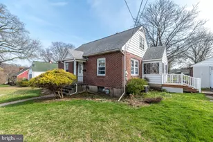 520 Thomas St, Coopersburg, PA 18036 - Photo 1