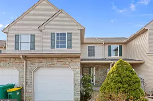 8014 Heritage Dr, Alburtis, PA 18011 - Photo 2