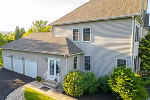 3423 Courtney Dr, Center Valley, PA 18034 - Photo 6