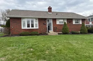 1121 N St Lucas St, Allentown, PA 18104 - Photo 2