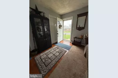 1121 North Saint Lucas Street, Allentown, PA 18104 - Photo 4