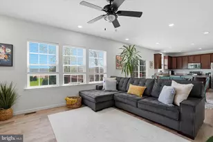 9206 Windy Bush Ln, Breinigsville, PA 18031 - Photo 4