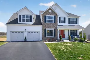 5053 Lilac Dr, Schnecksville, PA 18078 - Photo 4