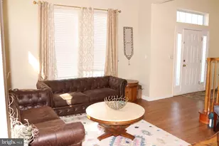 1035 Jervin Dr, Allentown, PA 18104 - Photo 6