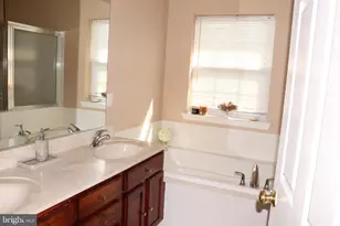 1035 Jervin Dr, Allentown, PA 18104 - Photo 18