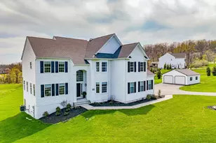 7300 Mount Vernon Dr, Zionsville, PA 18092 - Photo 2