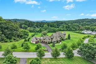 2214 N Melrose Ln, Bethlehem, PA 18015 - Photo 4
