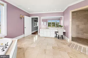 2214 N Melrose Ln, Bethlehem, PA 18015 - Photo 44
