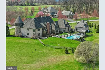 2214 N Melrose Lane, Bethlehem, PA 18015 - Photo 2