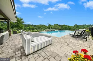 2214 N Melrose Ln, Bethlehem, PA 18015 - Photo 6