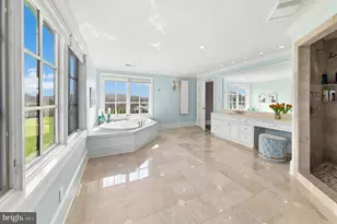 2214 N Melrose Ln, Bethlehem, PA 18015 - Photo 34