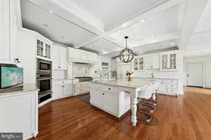 2214 N Melrose Ln, Bethlehem, PA 18015 - Photo 18