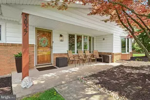 5027 Aberdene, Center Valley, PA 18034 - Photo 2