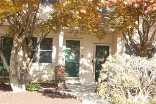 172 Lindfield Cir, Macungie, PA 18062 - Photo 2