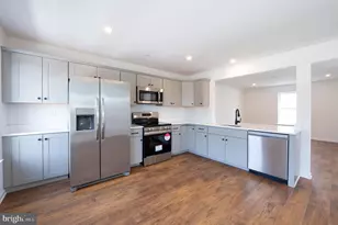 560 Long St, Emmaus, PA 18049 - Photo 4