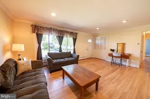 4882 Pine Grove Cir, Allentown, PA 18106 - Photo 8