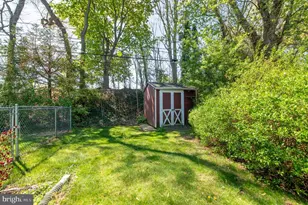 4882 Pine Grove Cir, Allentown, PA 18106 - Photo 4