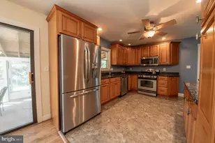 4882 Pine Grove Cir, Allentown, PA 18106 - Photo 12