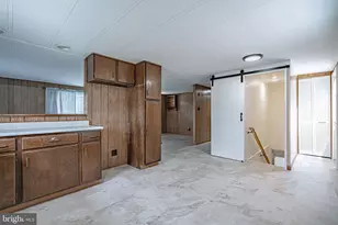 3310 Friedens Rd, Slatington, PA 18080 - Photo 10