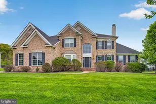 2005 Rainlilly Dr, Center Valley, PA 18034 - Photo 2