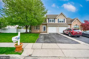 4041 Appleseed Dr, Coplay, PA 18037 - Photo 2