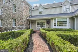 3811 Lilac Rd, Allentown, PA 18103 - Photo 2