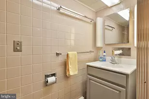 1220 S Lumber St, Allentown, PA 18102 - Photo 28