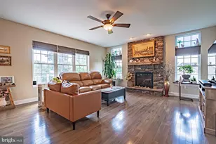 1050 Kressler Rd, Allentown, PA 18103 - Photo 30