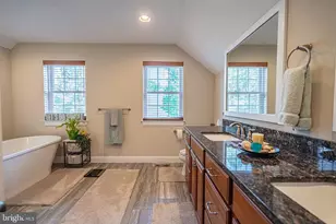 1050 Kressler Rd, Allentown, PA 18103 - Photo 48