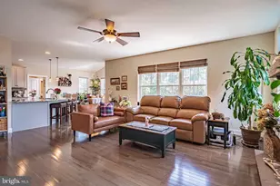 1050 Kressler Rd, Allentown, PA 18103 - Photo 30