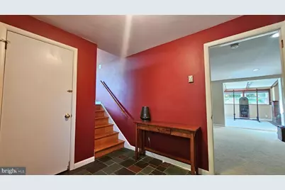 1605 Lois Lane, Bethlehem, PA 18018 - Photo 4