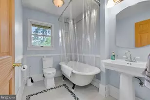 1534 Eastwood Dr, Bethlehem, PA 18018 - Photo 12