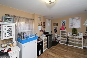 910 Fernwood St, Emmaus, PA 18049 - Photo 26