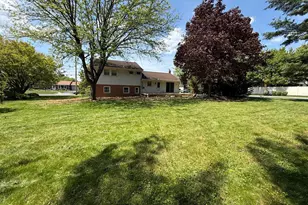706 W Berger St, Emmaus, PA 18049 - Photo 2