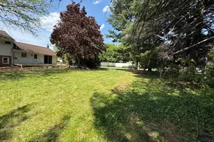 706 W Berger St, Emmaus, PA 18049 - Photo 2