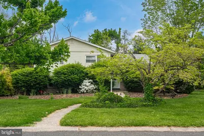 5131 Fairlawn Road, Center Valley, PA 18034 - Photo 4