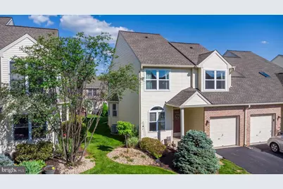 323 Surrey Place, Macungie, PA 18062 - Photo 4