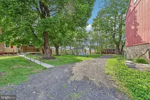 8893 Longswamp Rd, Alburtis, PA 18011 - Photo 32