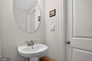 1047 Turnstone Dr, Fogelsville, PA 18051 - Photo 26