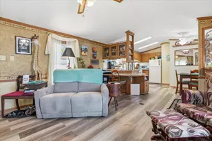 3305 5 Airport Rd, Allentown, PA 18109 - Photo 12