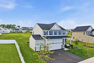 8150 Parker Pl, Fogelsville, PA 18051 - Photo 4