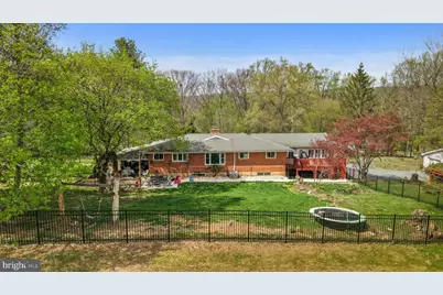 1042 Neffs Laurys Road, Schnecksville, PA 18078 - Photo 2