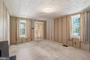 1476 Pennsylvania Ave, Emmaus, PA 18049 - Photo 4